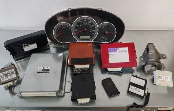 Subaru Impreza III Engine ECU kit and lock set A18000R8B 22611AM780