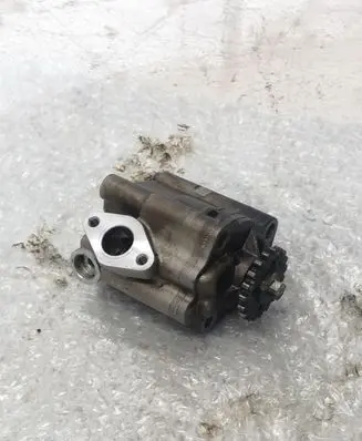 Ford Mustang VI Oil pump F2GE6600AA