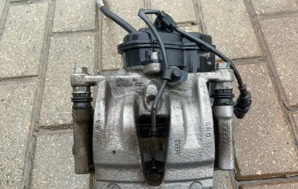 Audi Q7 4M Rear brake caliper 4M0405CD GNO652N4VCQ