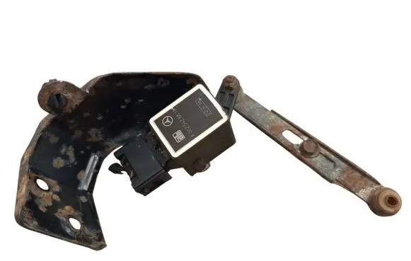 Mercedes-Benz E W212 Headlight/headlamp level sensor A0025428818