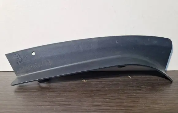 Skoda Octavia Mk3 (5E) Rear/tail light trim molding 5E5945311 18414401