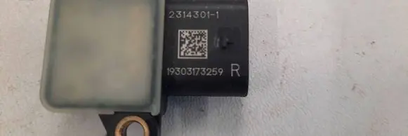 Tesla Model 3 Sensor 08407760ab