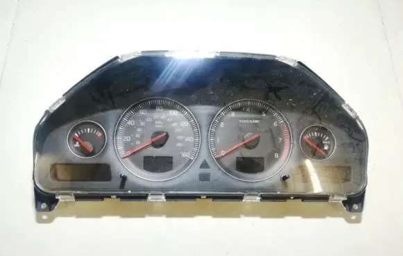 Volvo XC90 Speedometer (instrument cluster) 30746108