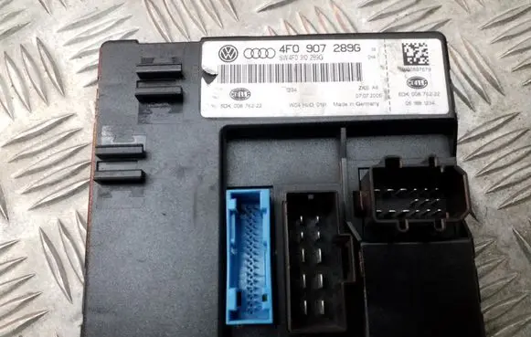 Audi A6 S6 C6 4F Light module LCM 4F0907289G