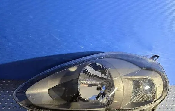 Fiat Punto Evo Headlight/headlamp 89102044
