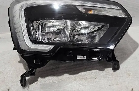 Renault Master III Headlight/headlamp 260105567R