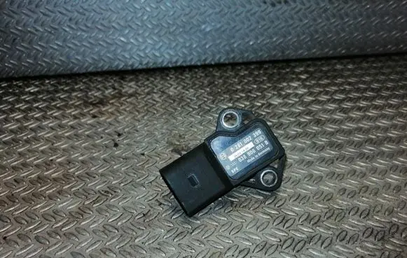 Volkswagen Caddy Air pressure sensor 038906051B 0281002399