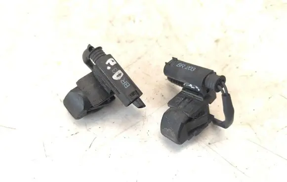 Mercedes-Benz CLK A209 C209 Windshield washer spray nozzle 