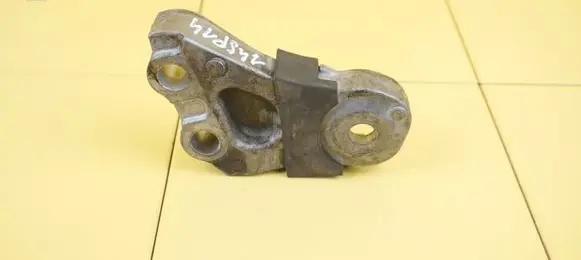 Honda Insight Engine mounting bracket LDA3