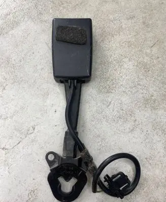 Audi A4 S4 B7 8E 8H Front seatbelt buckle 8E0857755G 040607