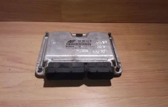 Ford Galaxy Engine control unit/module 038906019BF 0281010221