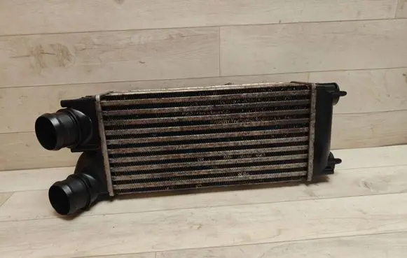 Citroen C4 I Picasso Intercooler radiator 9656503980