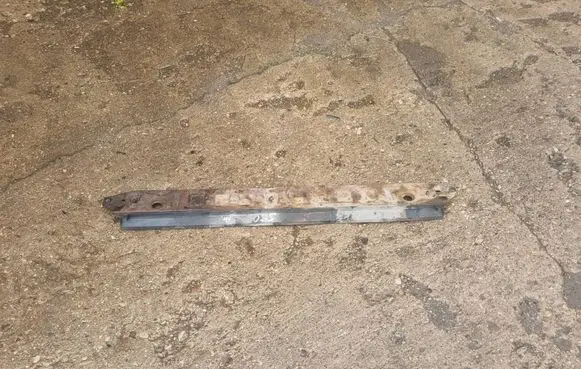 Volvo S80 Radiator mount bracket 