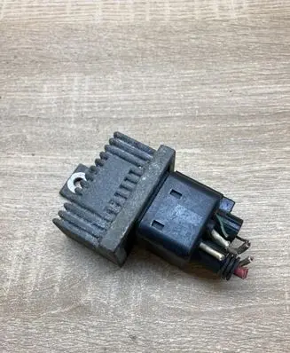 Renault Laguna II Glow plug pre-heat relay 7700115078