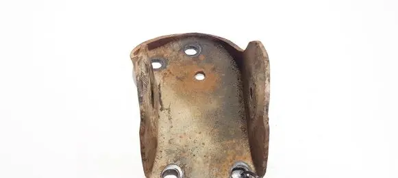 Volkswagen PASSAT B4 Bracket in trunk/boot 