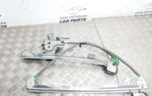 Ford Focus Front door window regulator with motor XS4123200 D2R5A