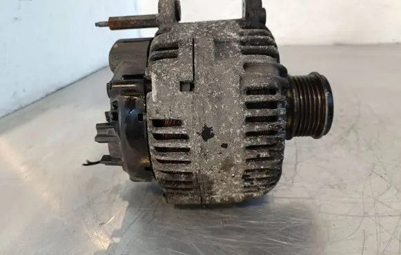 Volkswagen PASSAT B6 Generator/alternator