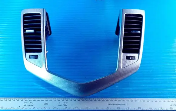 Chevrolet Cruze Dash center air vent grill 94567908