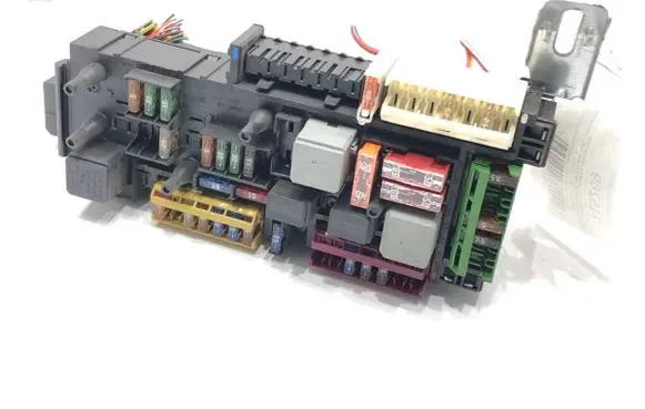 Mercedes-Benz E W212 Fuse box set 2129005001