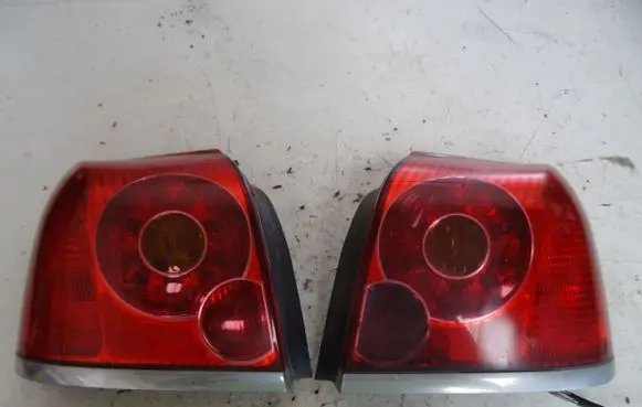 Toyota Avensis T250 Rear/tail lights