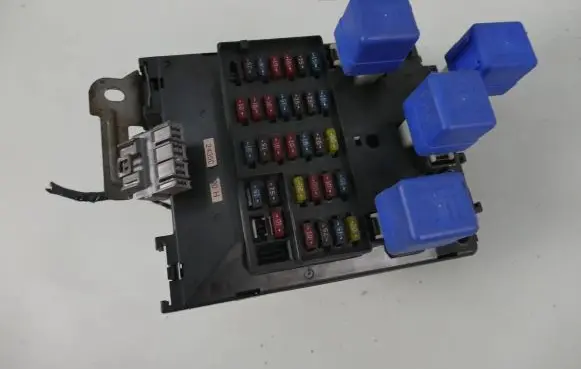 Nissan Almera Fuse box set
