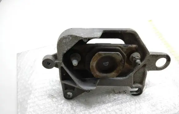 Nissan Qashqai Engine mount bracket 112221641r