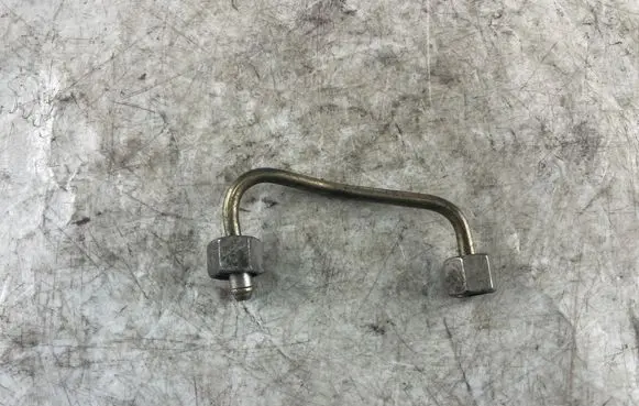 Audi A8 S8 D3 4E Fuel injector supply line/pipe 