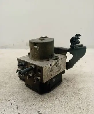 Ford Mondeo MK IV ABS Pump 8G912C405AB 15565704