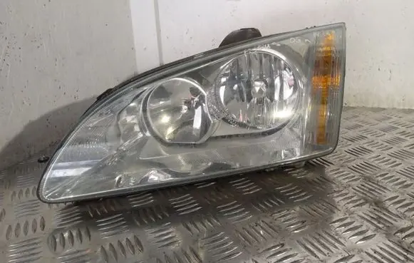 Ford Focus Headlight/headlamp