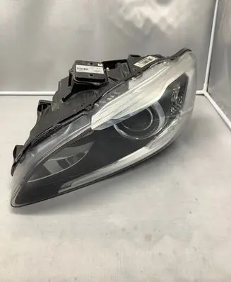 Volvo V60 Headlight/headlamp 31420108 89908434