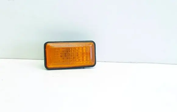 Volkswagen Golf III Front fender indicator light 1H0949117A