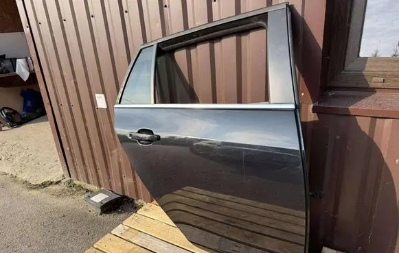Opel Insignia A Rear door