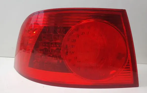 Volkswagen Phaeton Rear/tail lights 3D0945095D 333155L