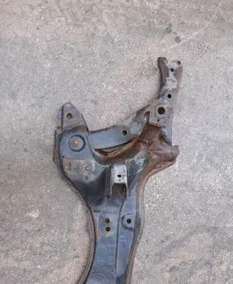 Toyota RAV 4 (XA20) Front subframe