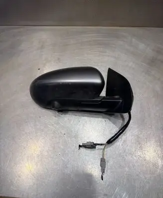 Nissan Qashqai Front door electric wing mirror E11026202 E1036202