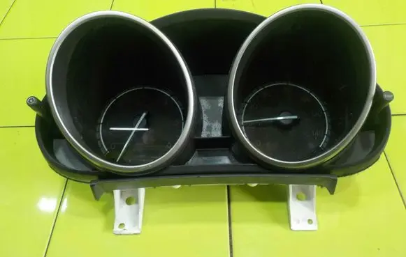 Mazda 3 II Speedometer (instrument cluster) BBM655430