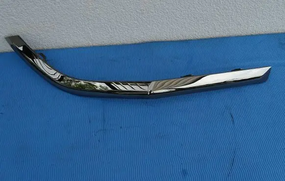 Hyundai Santa Fe Rear bumper trim bar molding 86692S1010