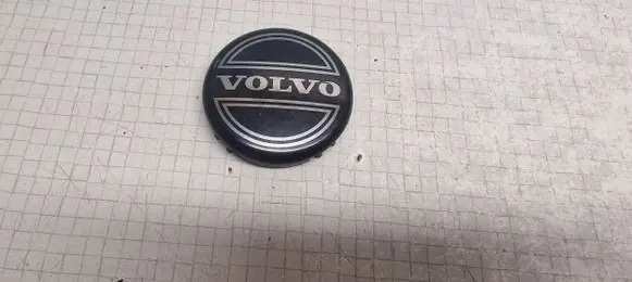 Volvo V70 Original wheel cap 8646379