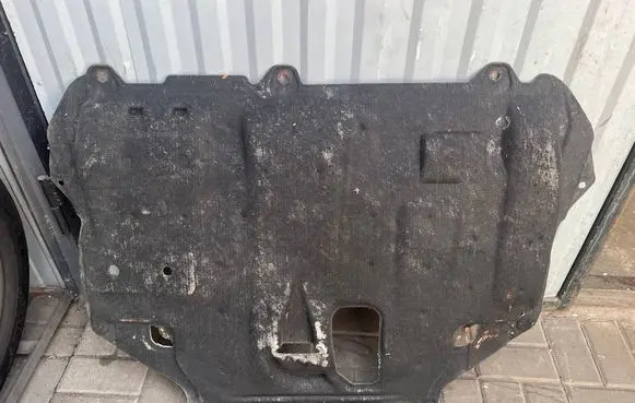 Ford Grand C-MAX Engine splash shield/under tray