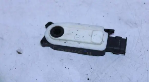 Jaguar E-Pace Intake manifold valve actuator/motor 5877R1007