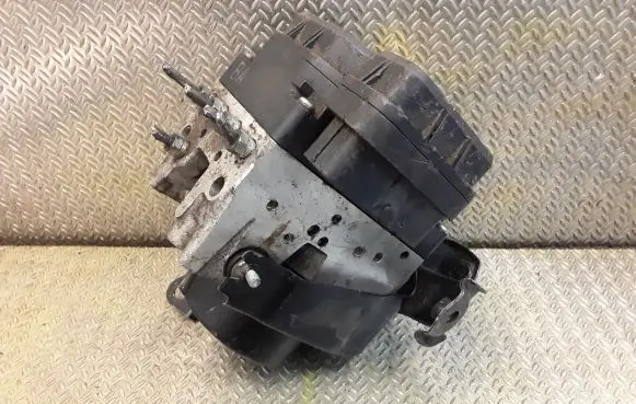 Lexus IS 220D-250-350 ABS Pump 4454053240 06J547440