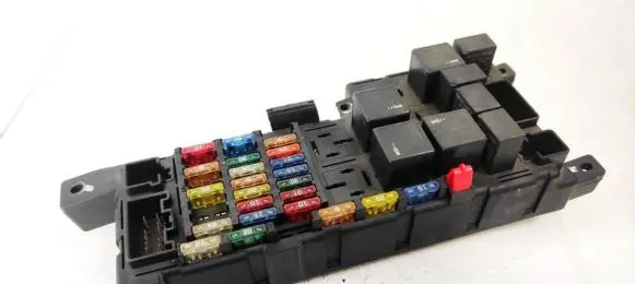 Volvo S80 Fuse box set 518828017 8678449