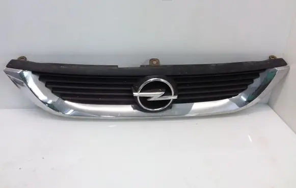 Opel Vectra B Front bumper upper radiator grill 90505722