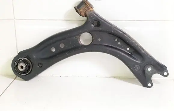 Volkswagen Golf VII Front control arm 5Q0407152R