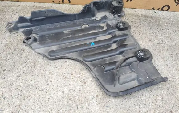Opel Mokka B Rear underbody cover/under tray 9823573880