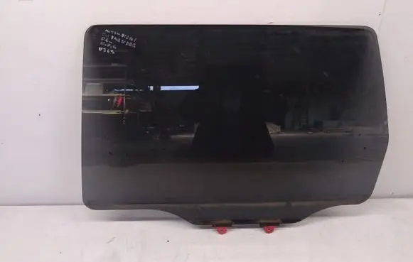 Mitsubishi Outlander Rear door window glass