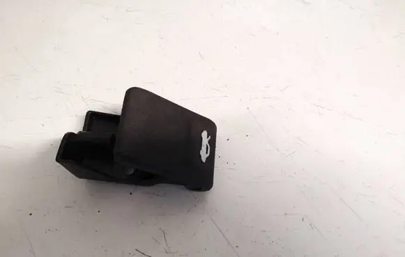 Hyundai Tucson JM Engine bonnet (hood) release handle 8118134000 81181-34000