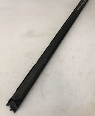 BMW X1 U11 Rubber seal front door window/glass 9451513