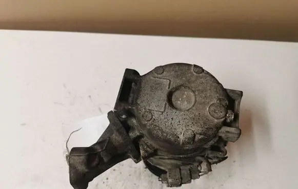 Toyota Avensis Verso Air conditioning (A/C) compressor (pump) 2473000700