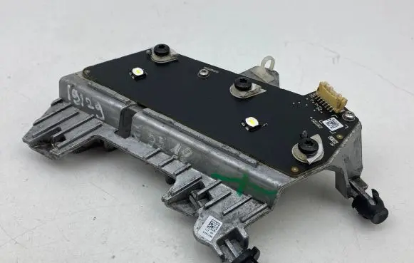 Headlight part
